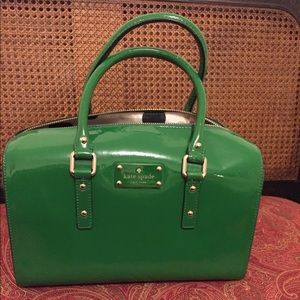 Adorable authentic Kate Spade bag.
